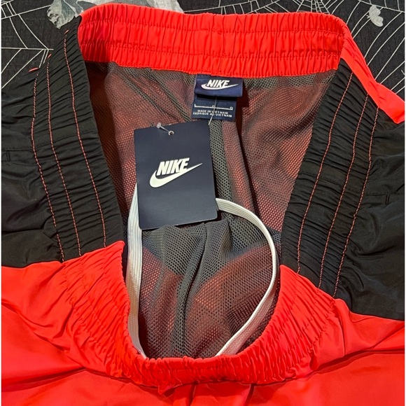 RARE 2013 NWT MENS NIKE COLOR BLOCK FLOW NSW SPORTSWEAR SWIMSUIT TRUNKS L SWIM - Picture 5 of 11